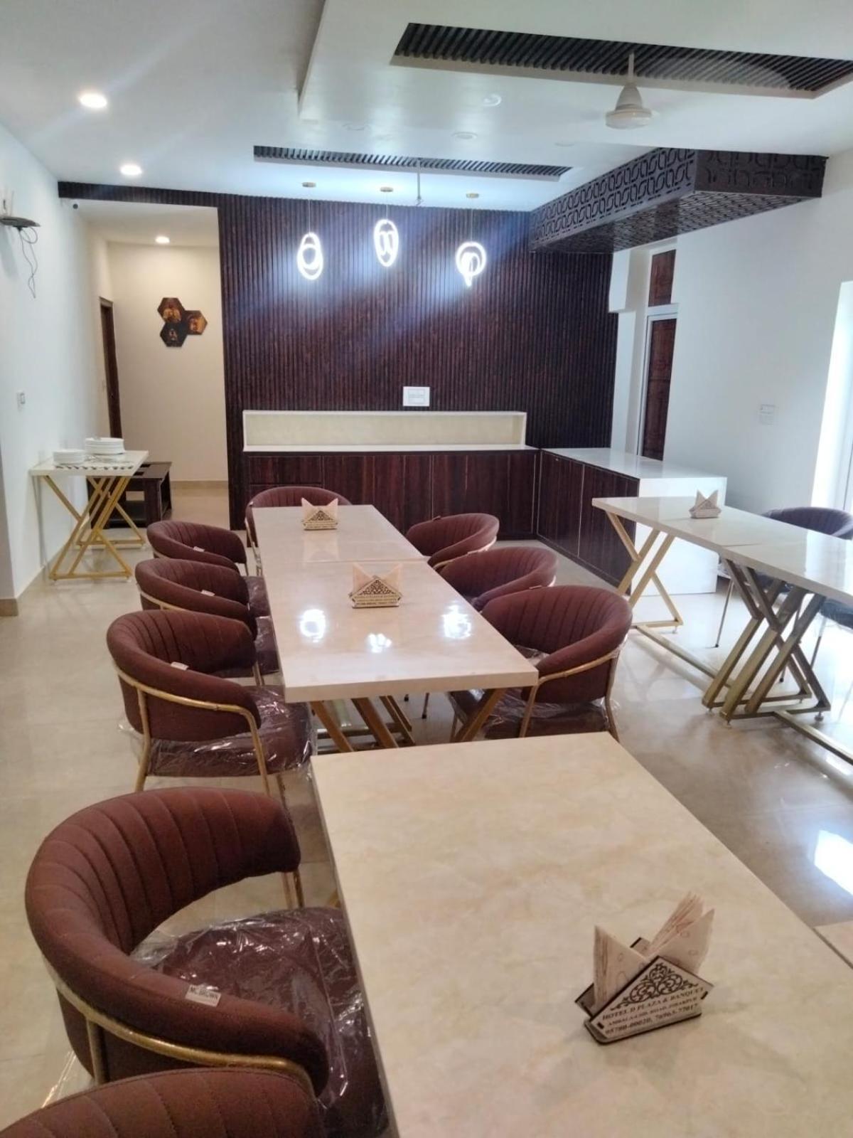 Oyo 22115 ホテル D プラザ Zirakpur エクステリア 写真